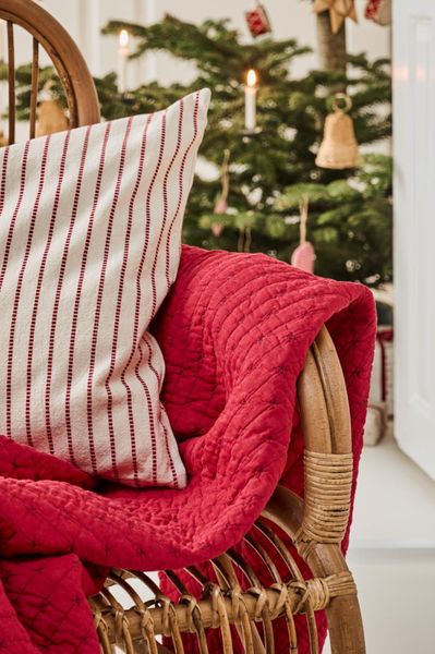 Ib Laursen Quilt R&oslash;d korssting