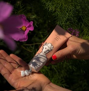 Hovedbilde Archivist Cherry Blossom Hand Cream